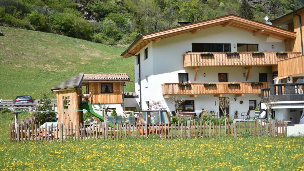 Ferienwohnung Gästehaus Haus Barbara Neustift im Stubaital Exterior foto